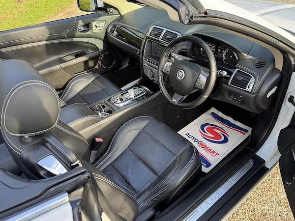 Used Jaguar XKR 2011 for sale - 76137725: Photo 16