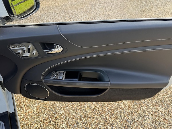 Used Jaguar XKR 2011 for sale - 76137725: Photo 17