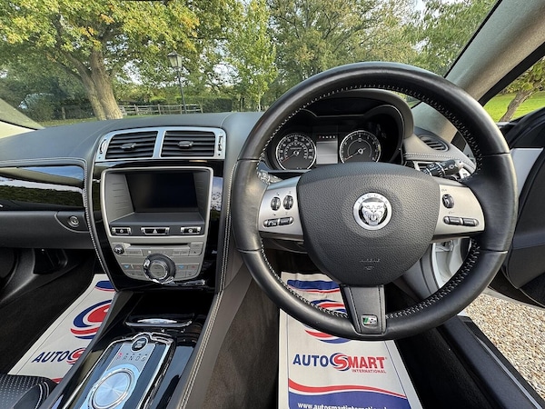 Used Jaguar XKR 2011 for sale - 76137725: Photo 30