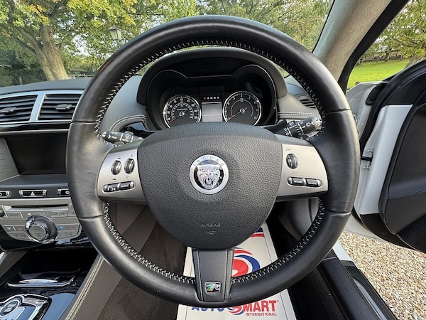 Used Jaguar XKR 2011 for sale - 76137725: Photo 32