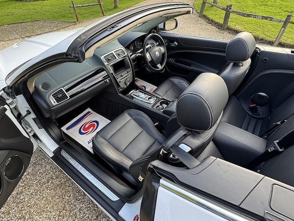 Used Jaguar XKR 2011 for sale - 76137725: Photo 39