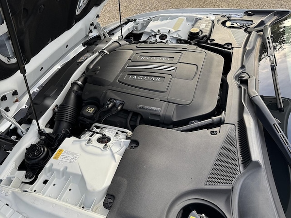 Used Jaguar XKR 2011 for sale - 76137725: Photo 44
