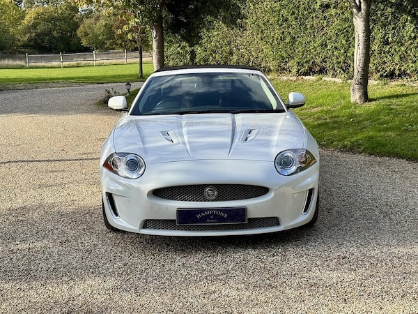 Used Jaguar XKR 2011 for sale - 76137725: Photo 4