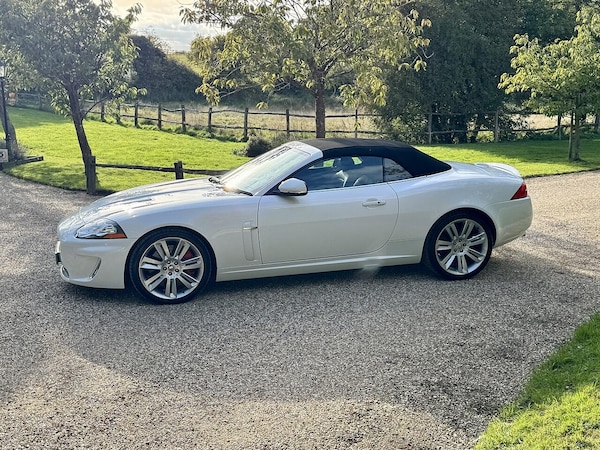 Used Jaguar XKR 2011 for sale - 76137725: Photo 8