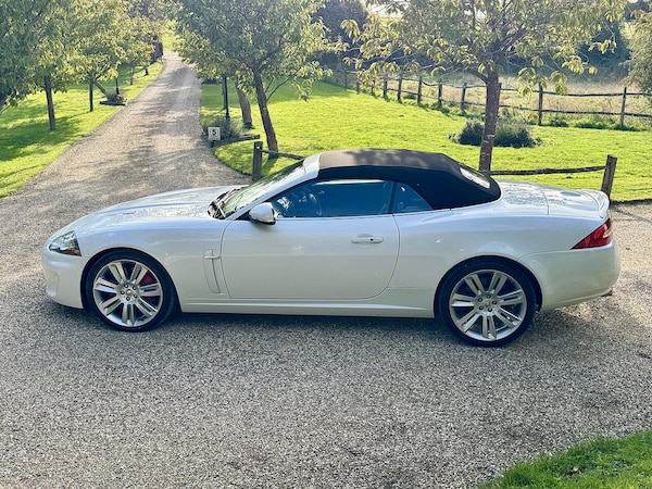 Used Jaguar XKR 2011 for sale - 76137725: Photo 9