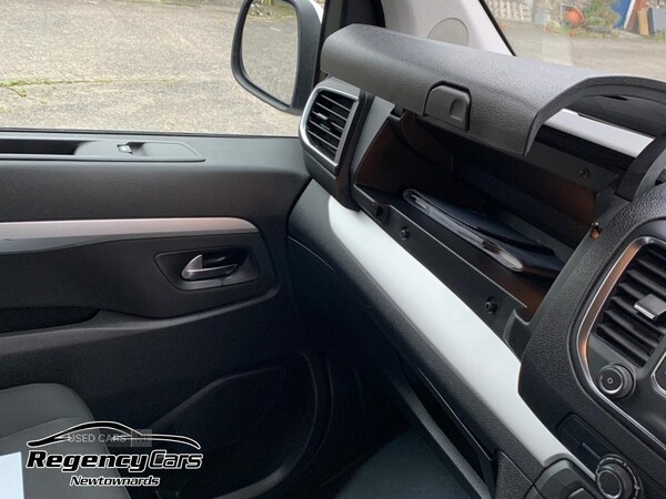 Used Peugeot Traveller 2020 for sale - 76024875: Photo 26