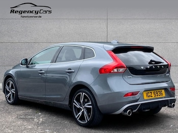 Used Volvo V40 2018 for sale - 75378604: Photo