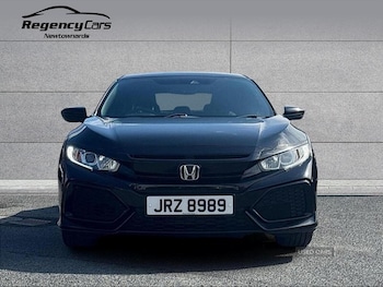 Used Honda Civic 2018 for sale - 76061082: Photo 2