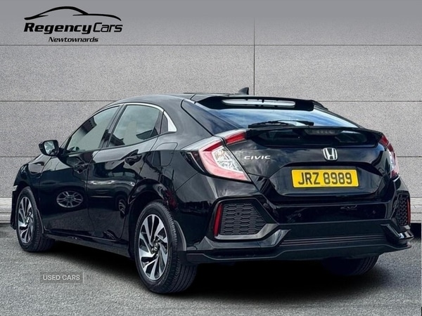 Used Honda Civic 2018 for sale - 76061082: Photo 4