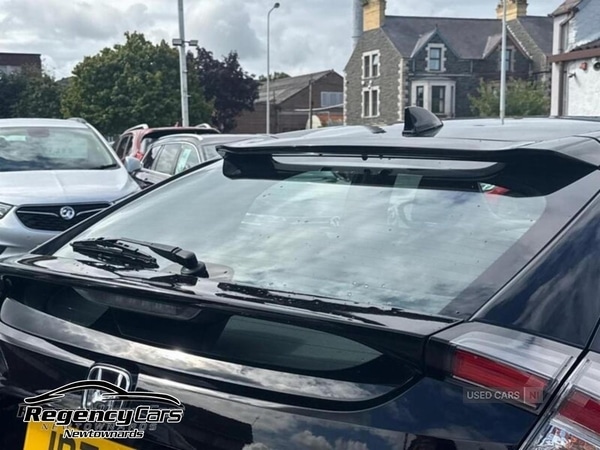 Used Honda Civic 2018 for sale - 76061082: Photo 55