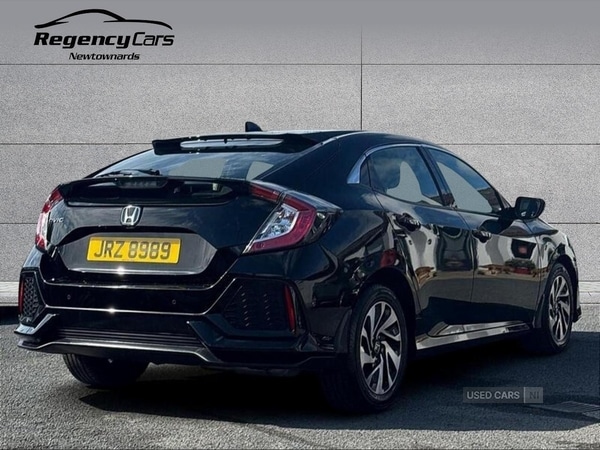 Used Honda Civic 2018 for sale - 76061082: Photo 6