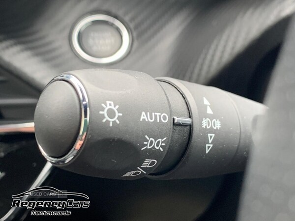 Used Peugeot E-2008 2022 for sale - 77396800: Photo 17