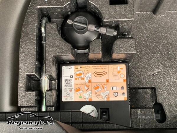 Used Peugeot E-2008 2022 for sale - 77396800: Photo 54