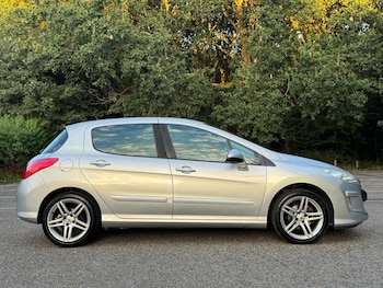 Used Peugeot 308 2010 for sale - 79357844: Photo