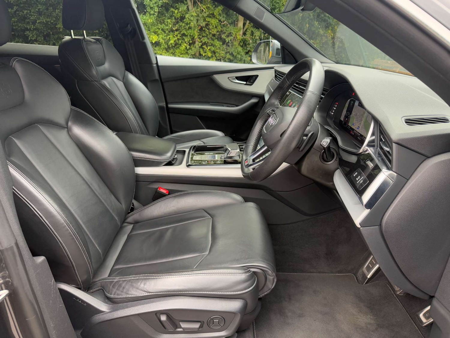 Used Audi Q8 2020 for sale - 76363835: Photo 18