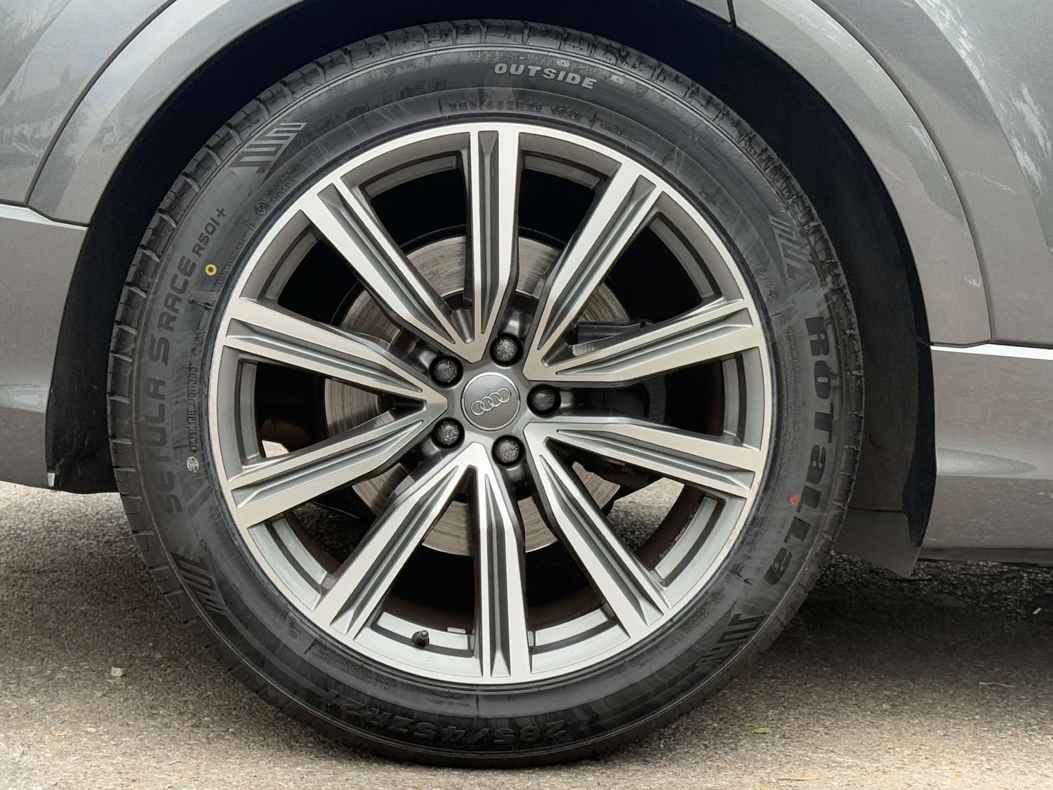 Used Audi Q8 2020 for sale - 76363835: Photo 39