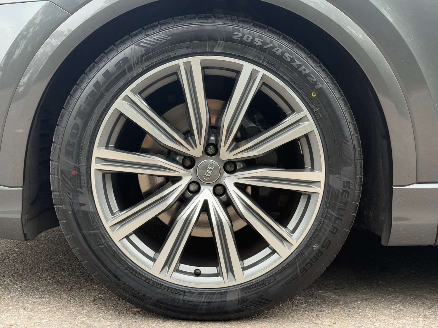 Used Audi Q8 2020 for sale - 76363835: Photo 42