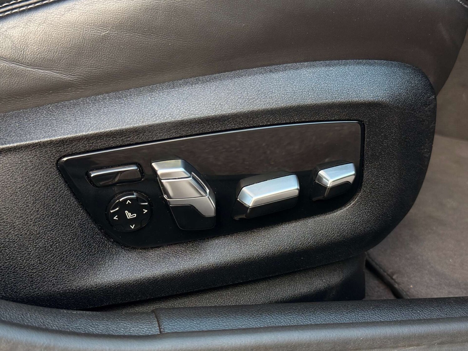 Used BMW 5 Series 2021 for sale - 75901377: Photo 38