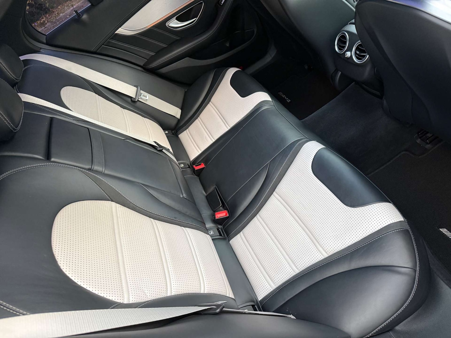 Used Mercedes-Benz C Class 2017 for sale - 76716401: Photo 24