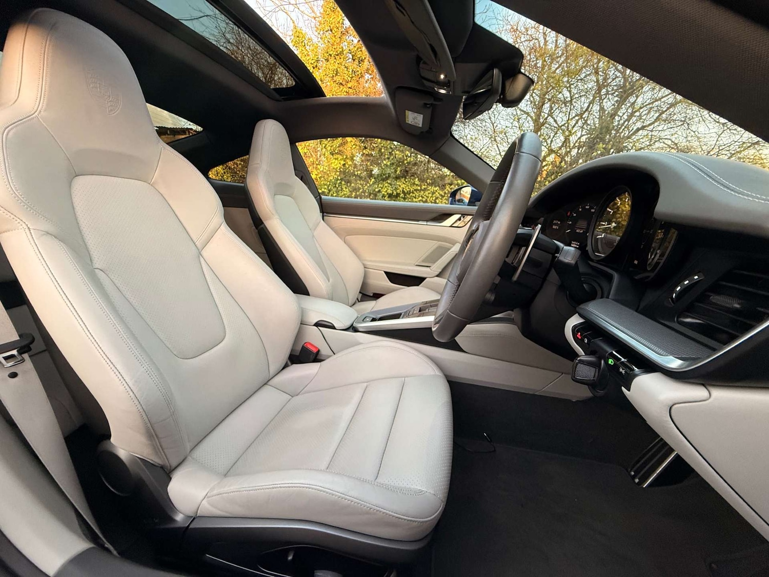 Used Porsche 911 2020 for sale - 76671731: Photo 22