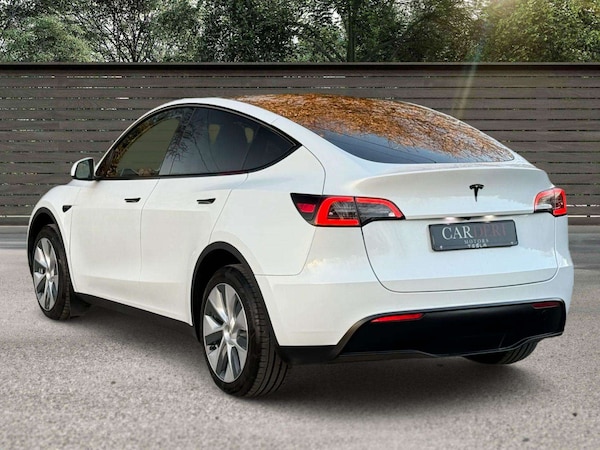 Used Tesla Model Y 2024 for sale - 75468312: Photo 13