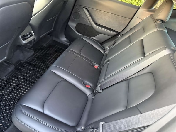 Used Tesla Model Y 2024 for sale - 75468312: Photo 26