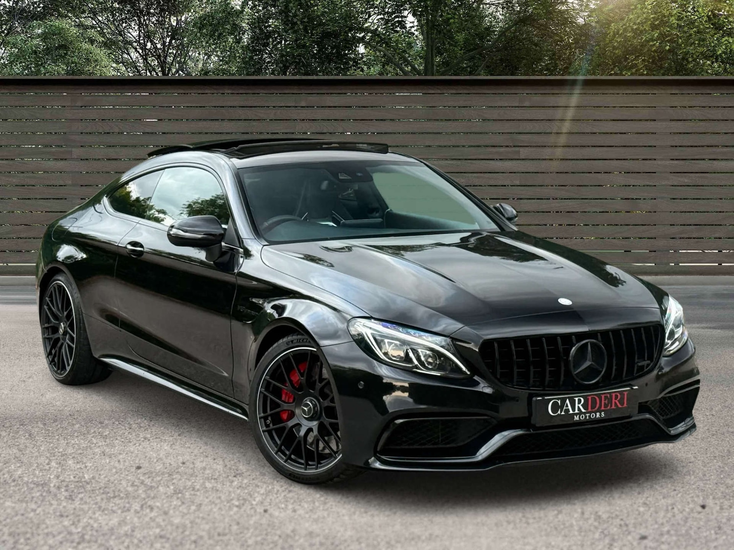 Used Mercedes-Benz C Class 2016 for sale - 76601759: Photo 1