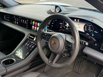 Used Porsche Taycan 2020 for sale - 75966403: Photo