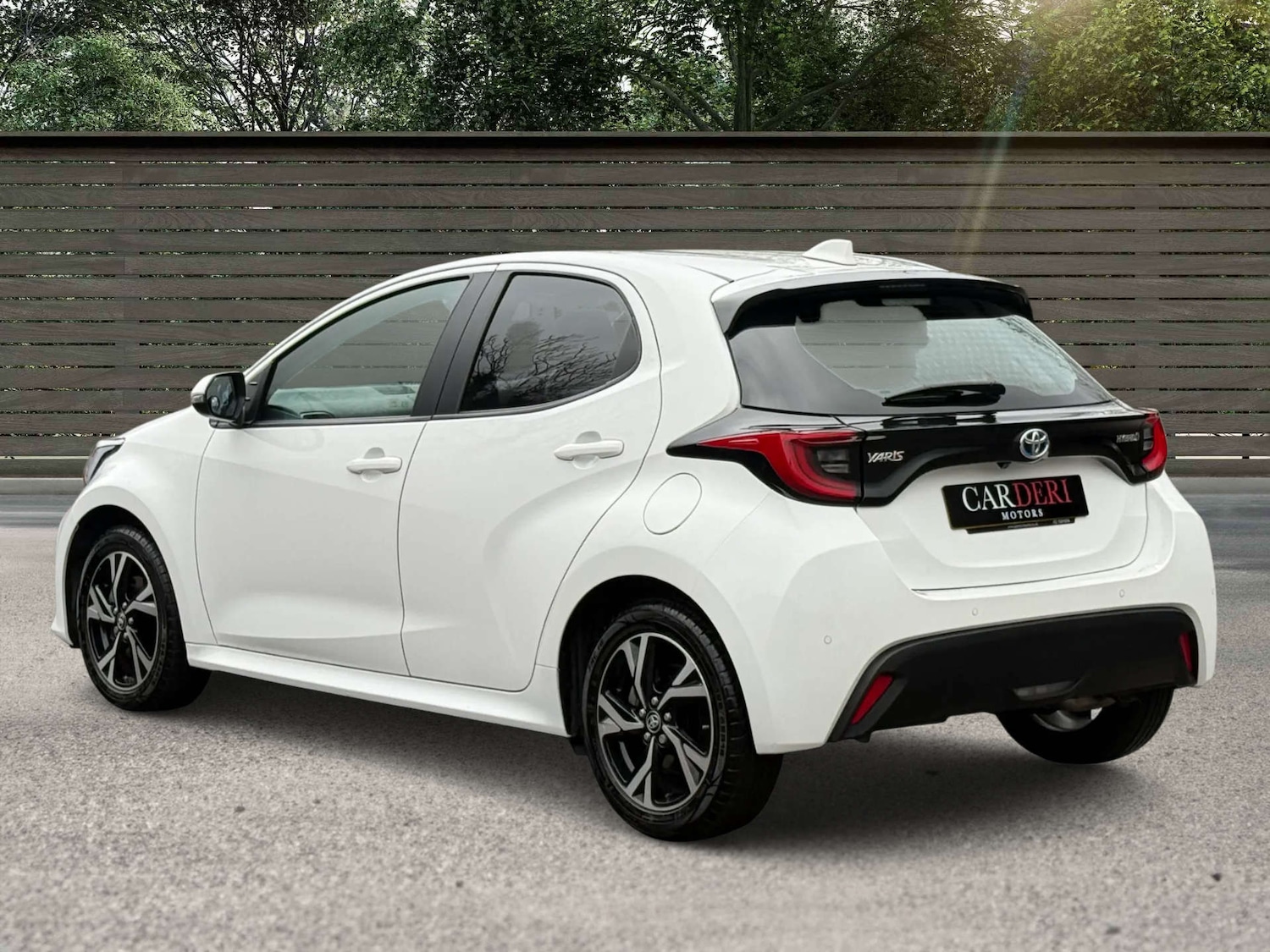 Used Toyota Yaris 2024 for sale - 76670476: Photo 13