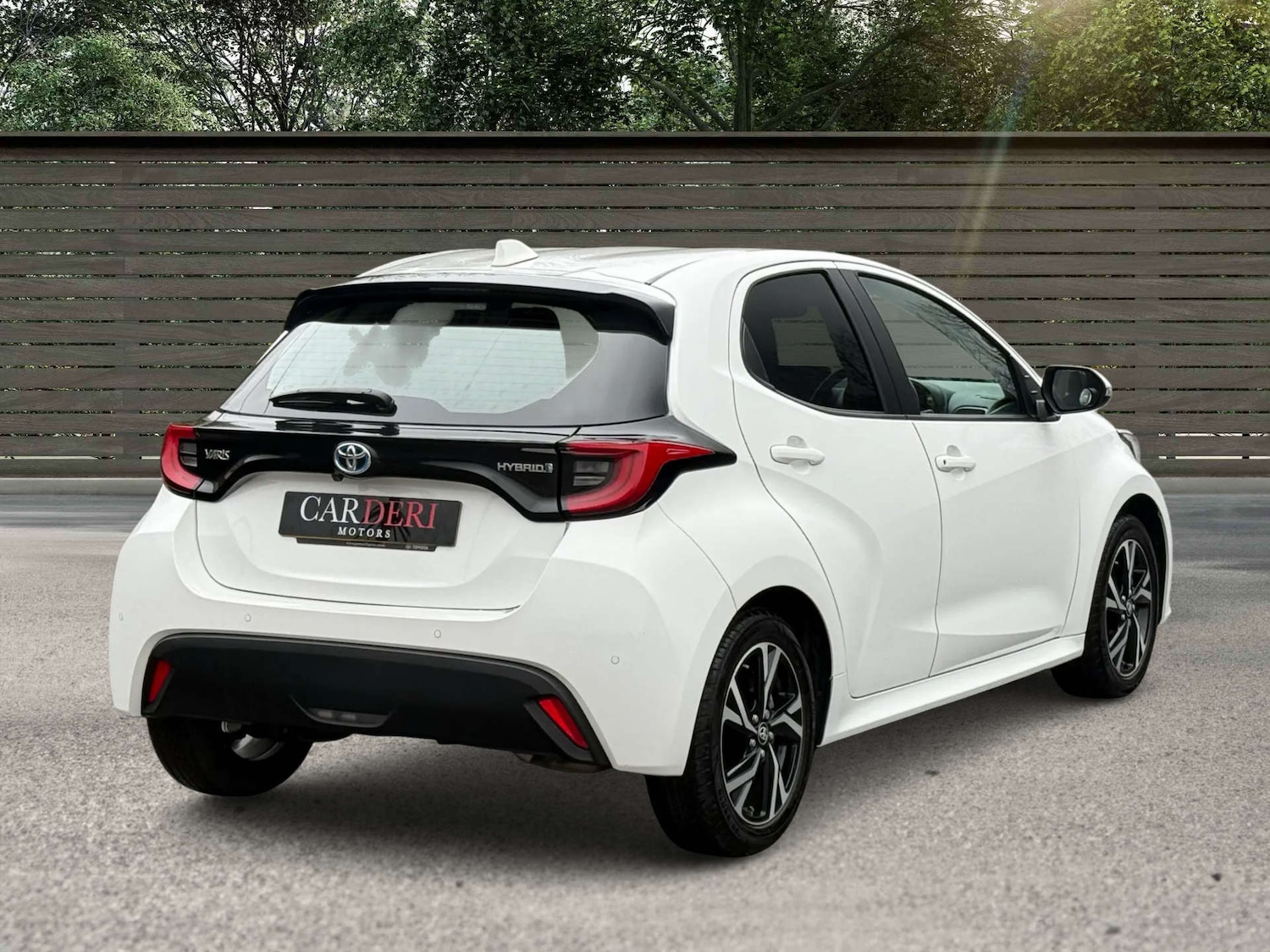 Used Toyota Yaris 2024 for sale - 76670476: Photo 15