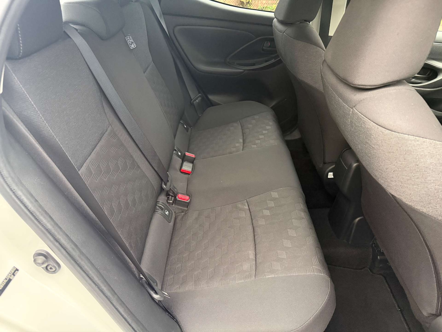 Used Toyota Yaris 2024 for sale - 76670476: Photo 22