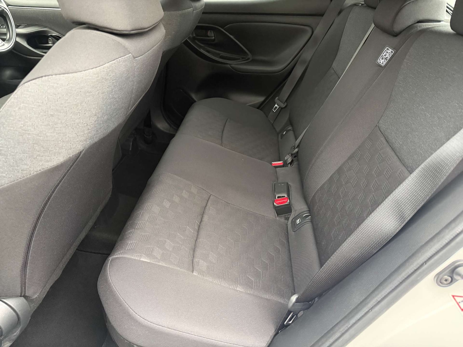 Used Toyota Yaris 2024 for sale - 76670476: Photo 24