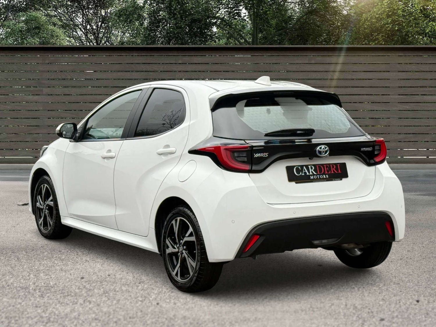 Used Toyota Yaris 2024 for sale - 76670476: Photo 3