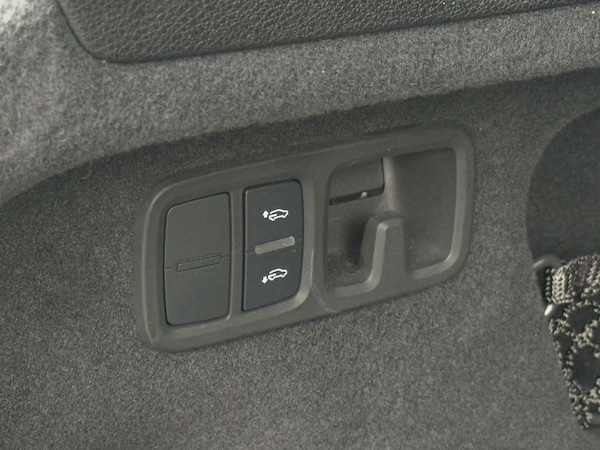 Used Audi Q8 2020 for sale - 76278236: Photo 37