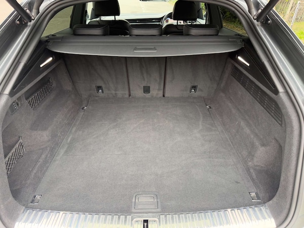 Used Audi Q8 2020 for sale - 76278236: Photo 38