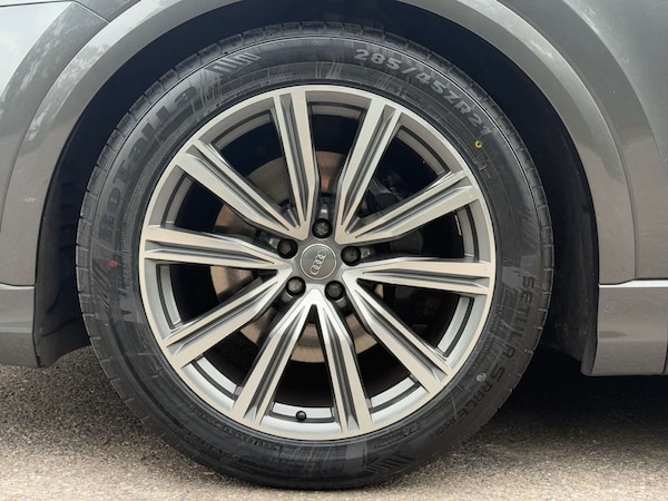 Used Audi Q8 2020 for sale - 76278236: Photo 42