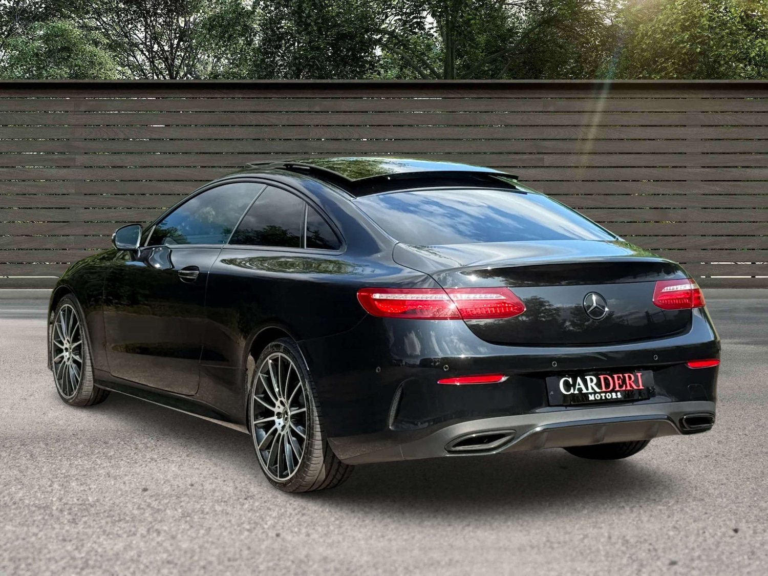 Used Mercedes-Benz E Class 2019 for sale - 76601705: Photo 3