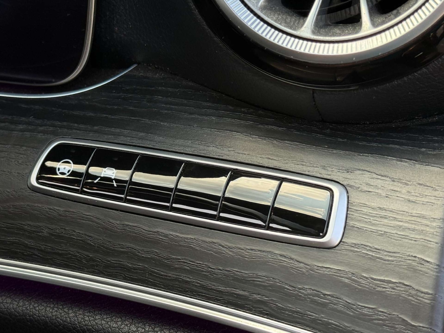 Used Mercedes-Benz E Class 2019 for sale - 76601705: Photo 35