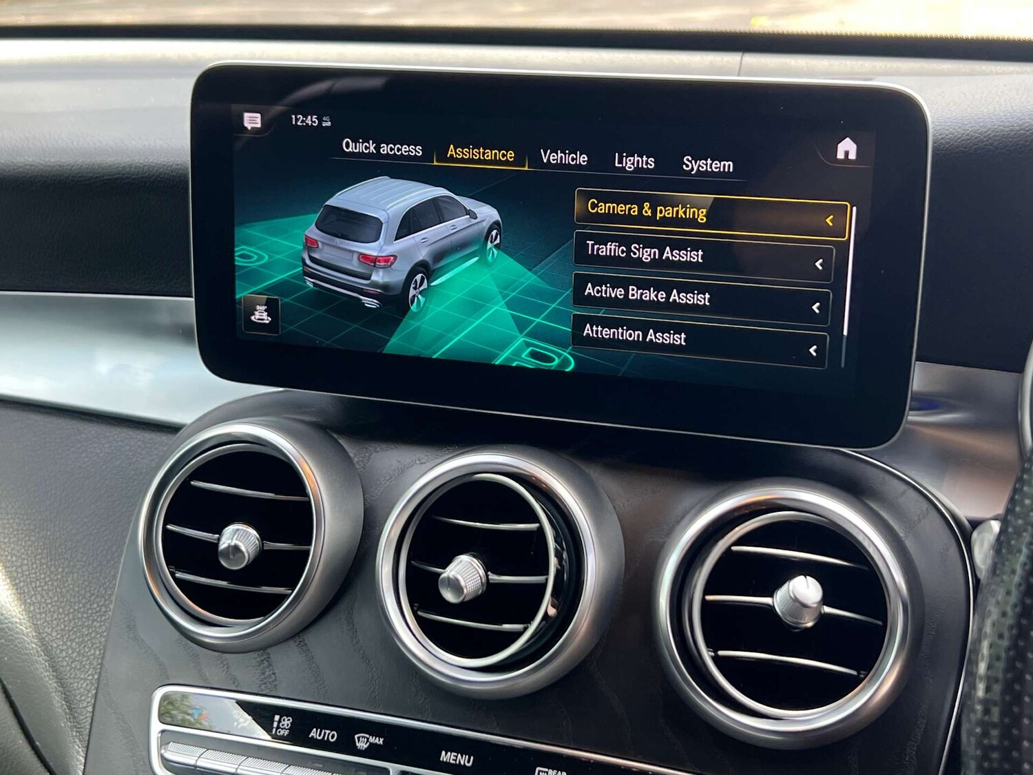 Used Mercedes-Benz GLC 2019 for sale - 75966383: Photo 30