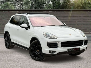 Used Porsche Cayenne 2015 for sale - 75468305: Photo