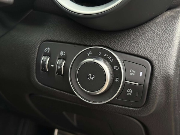 Used Alfa Romeo Giulia 2018 for sale - 75468310: Photo 30