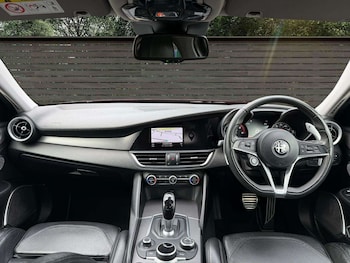 Used Alfa Romeo Giulia 2018 for sale - 75468310: Photo