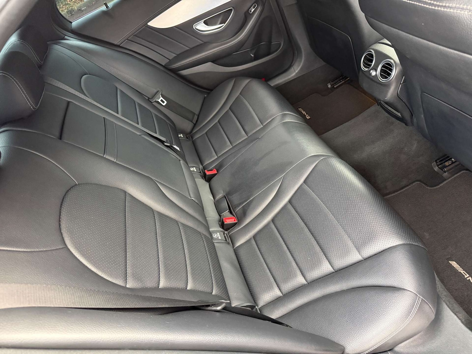 Used Mercedes-Benz C Class 2015 for sale - 76699692: Photo 25