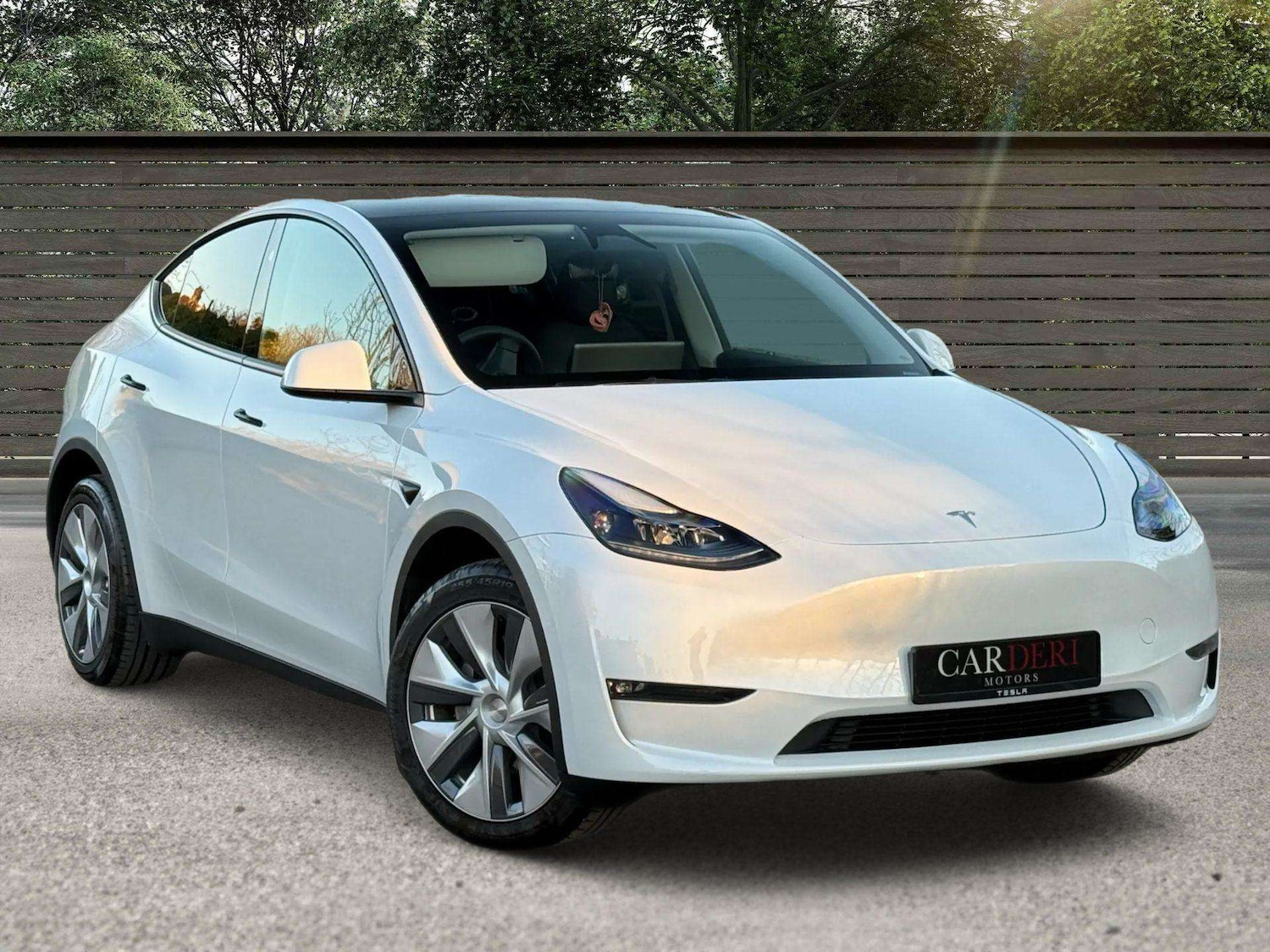 Used Tesla Model Y 2024 for sale - 76601475: Photo 1