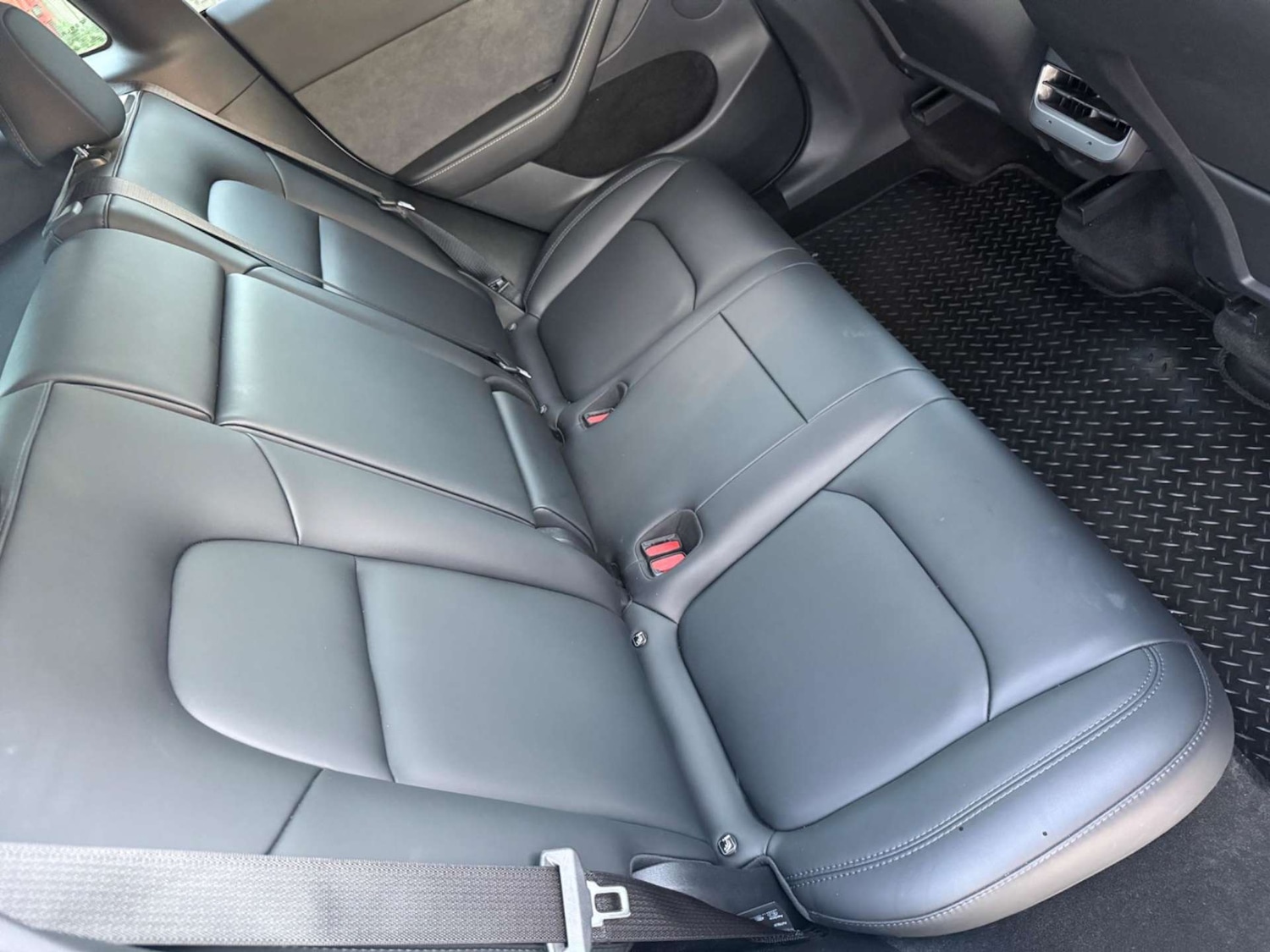 Used Tesla Model Y 2024 for sale - 76601475: Photo 24