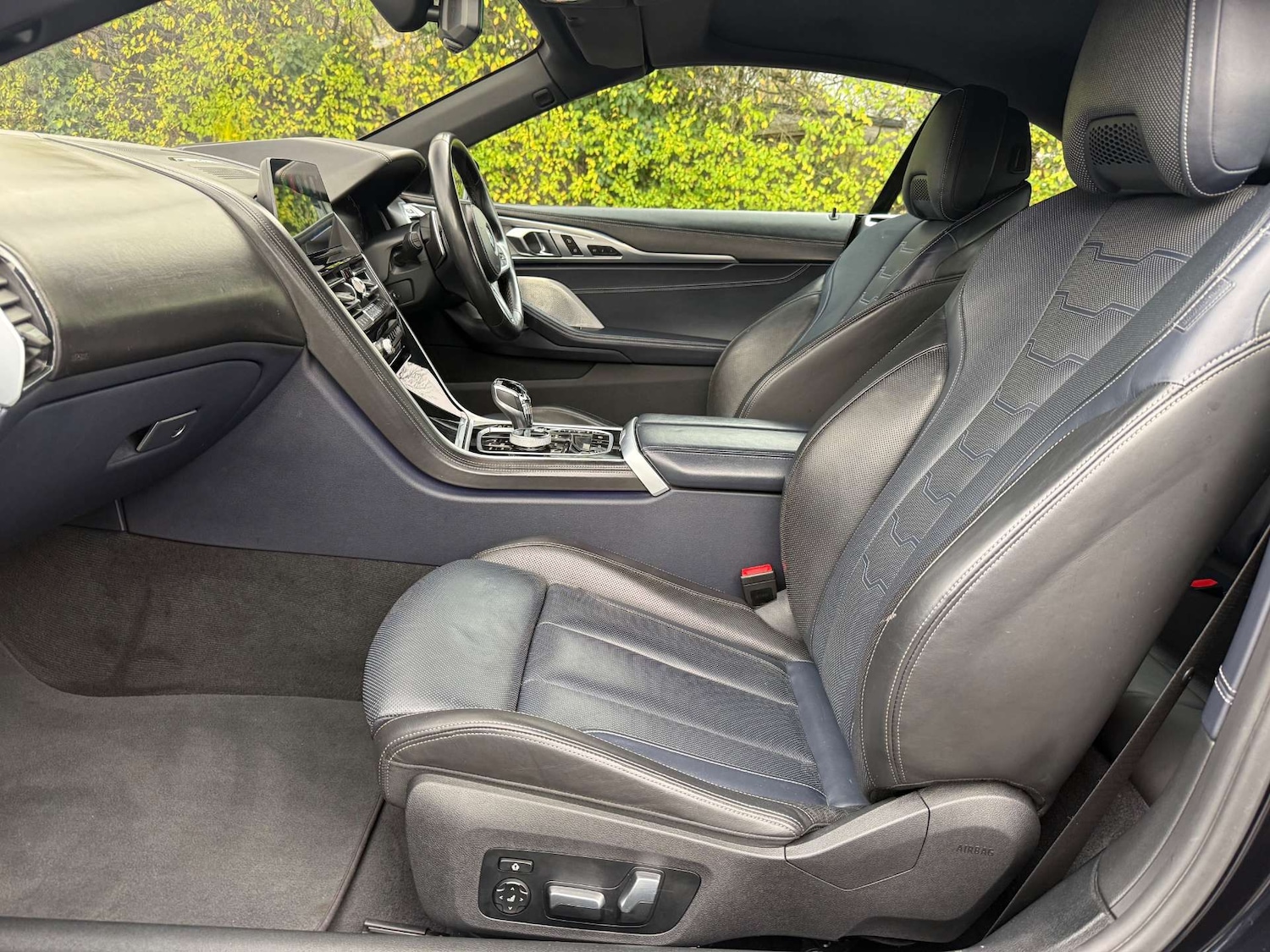 Used BMW 8 Series 2019 for sale - 76567758: Photo 22