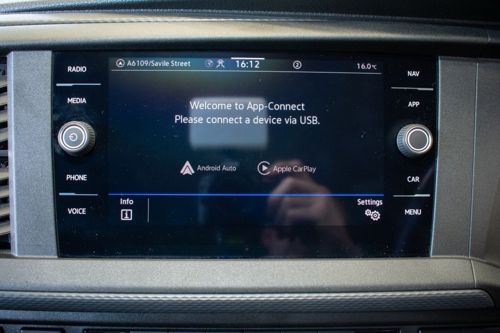 Used Volkswagen Transporter 2024 for sale - 76356241: Photo 31