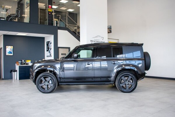 Used Land Rover Defender 2023 for sale - 74876741: Photo 11