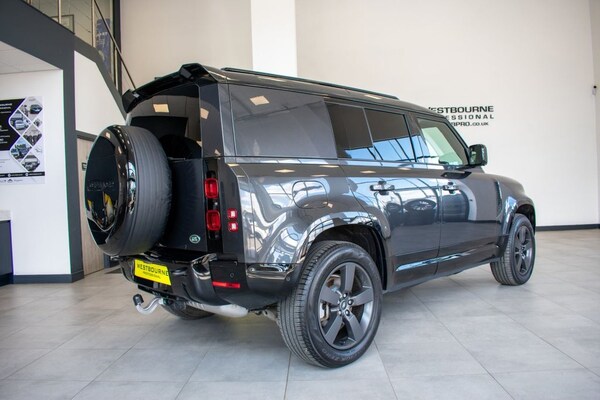 Used Land Rover Defender 2023 for sale - 74876741: Photo 5