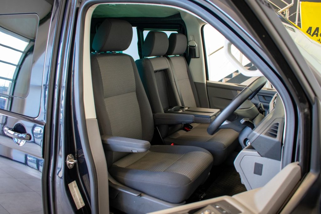 Used Volkswagen Transporter 2022 for sale - 76867295: Photo 2